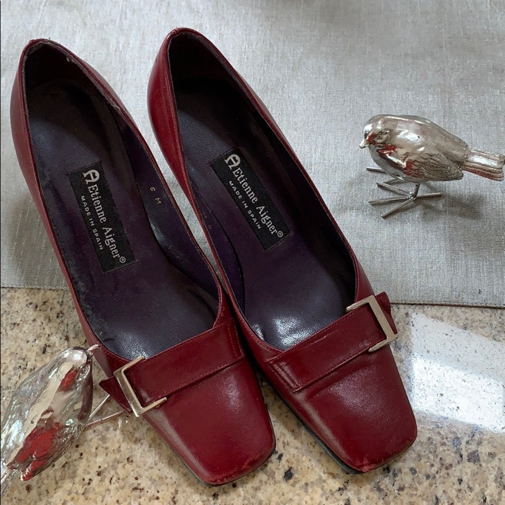 Women’s Etienne Aigner designer pumps, size 6M